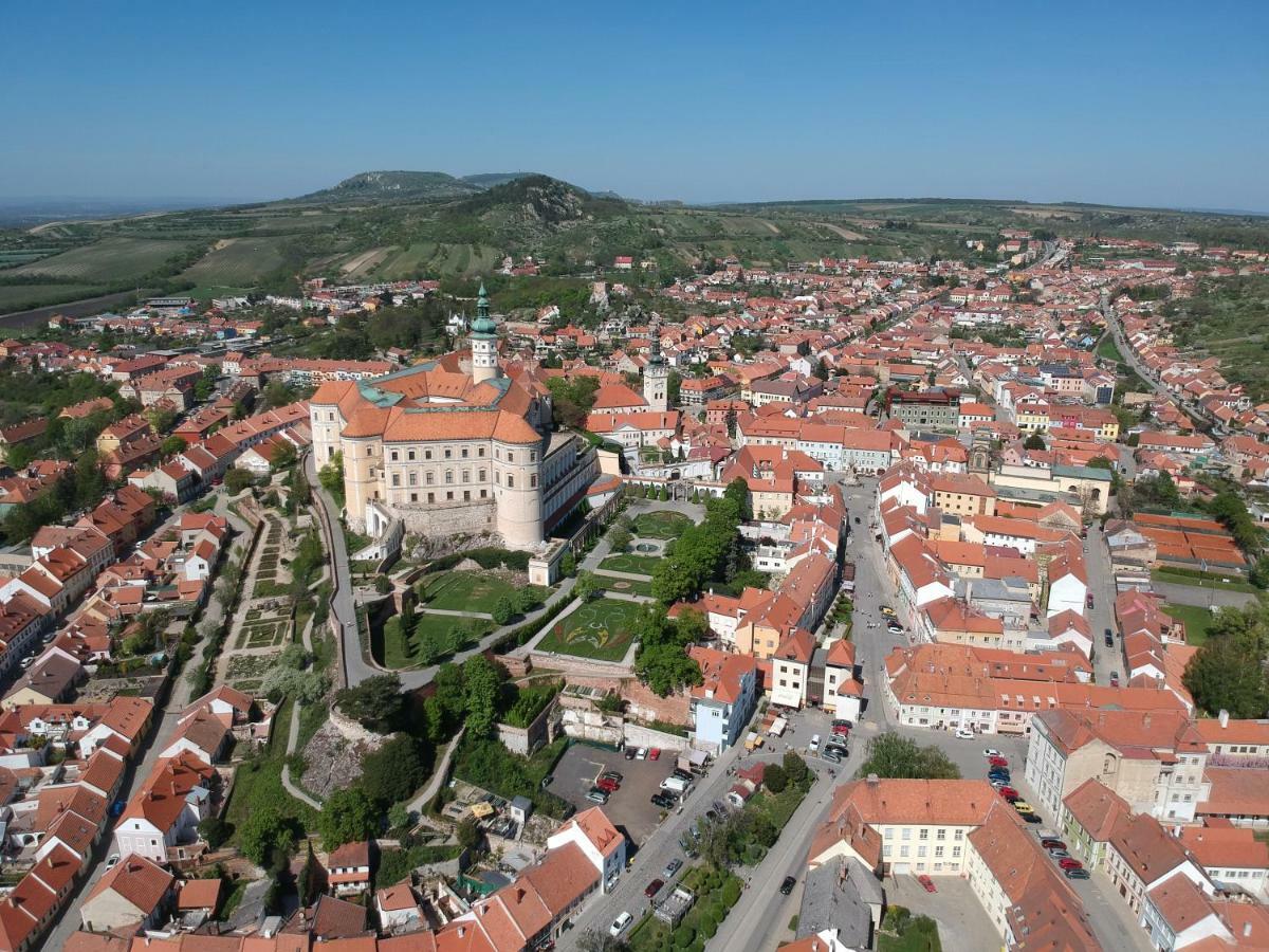 Pod Svatym Kopeckem Apartment Mikulov Exterior photo